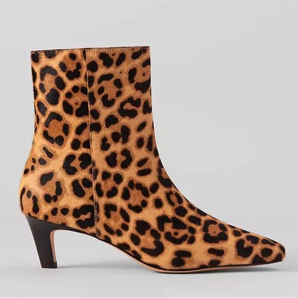 Ann Taylor Chic Classic Calf Hair Leopard Print Pointy Toe Ankle Boots 7 & 9.5 - Picture 1 of 13